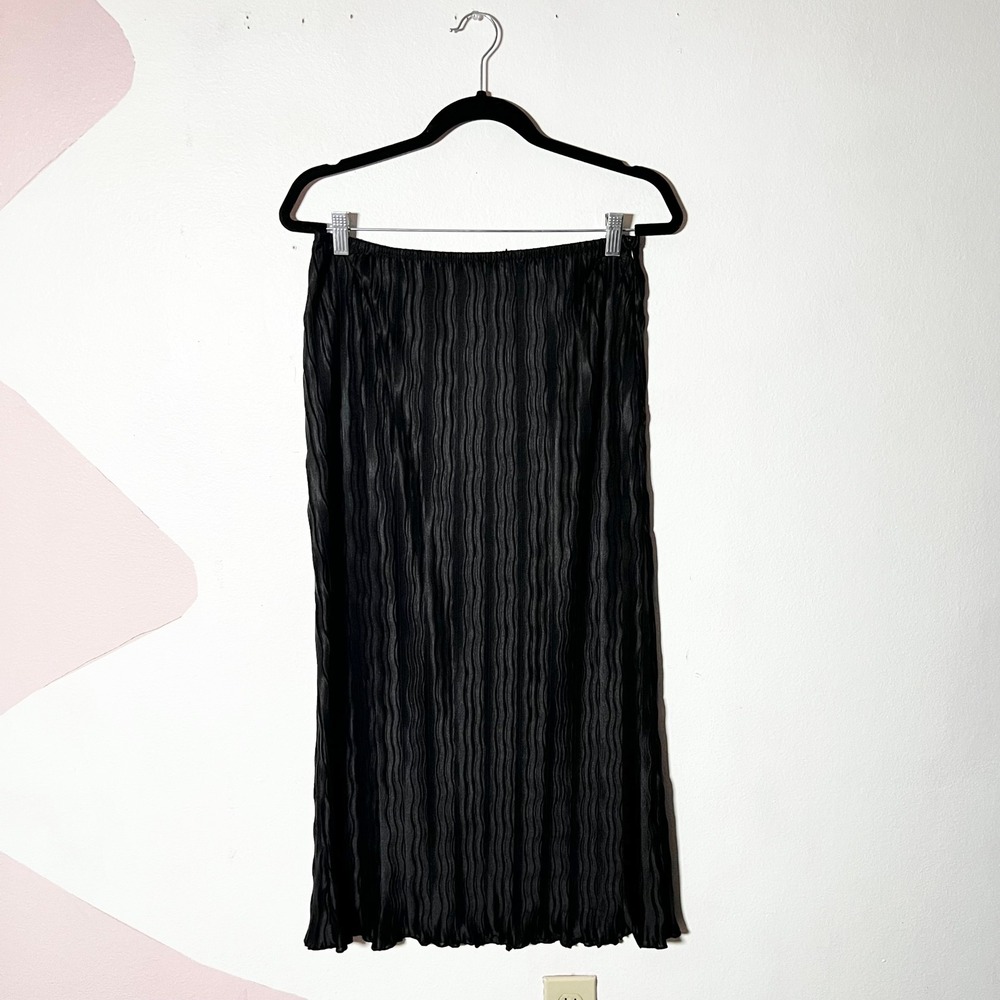Black Plisse Crinkle Midi Skirt Medium Whimsigoth Witchy Gothic Grunge